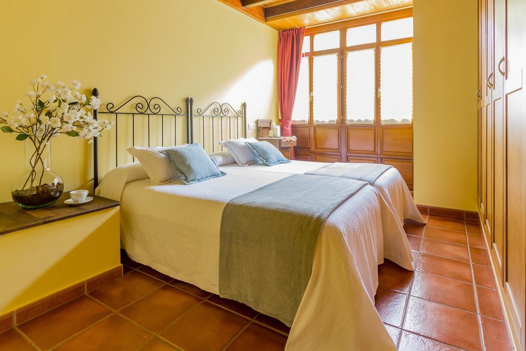 Casa Gayon Apartment Pola De Allande Exterior photo